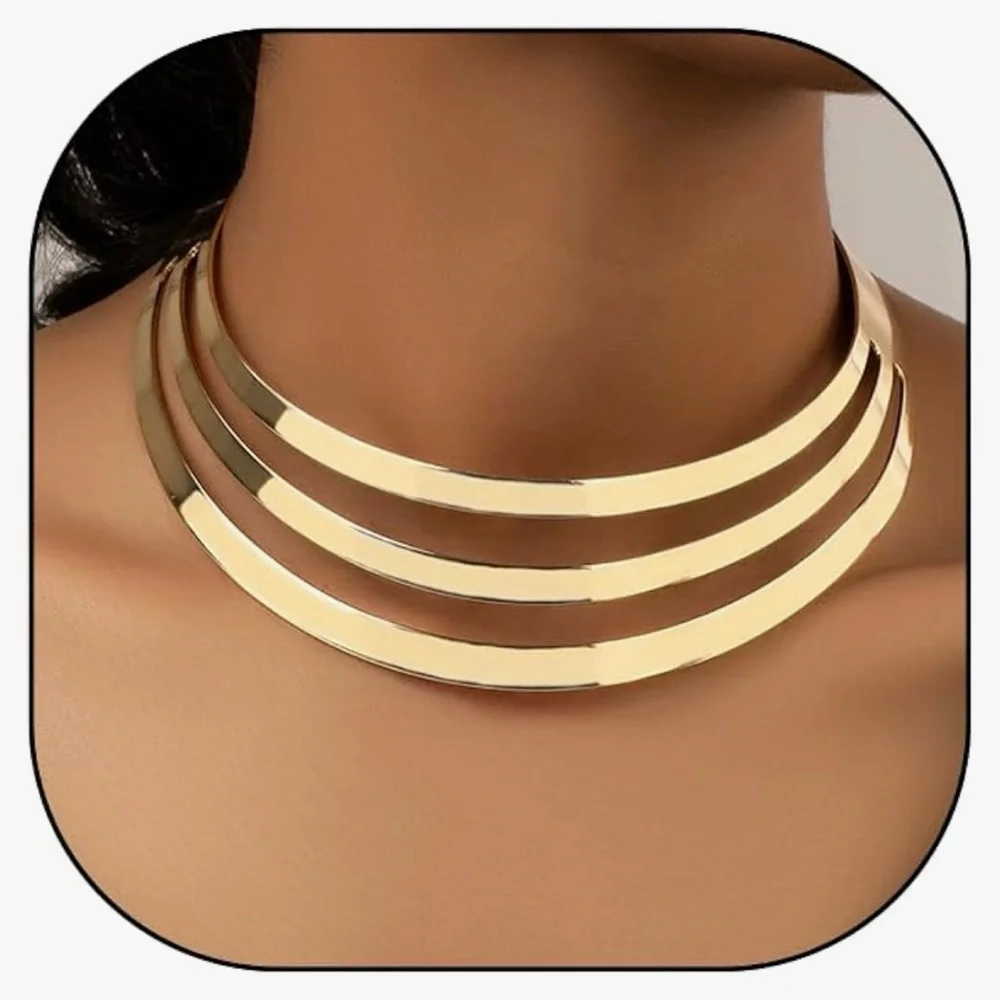 Gold Collar Necklace - Picture 9 of 9